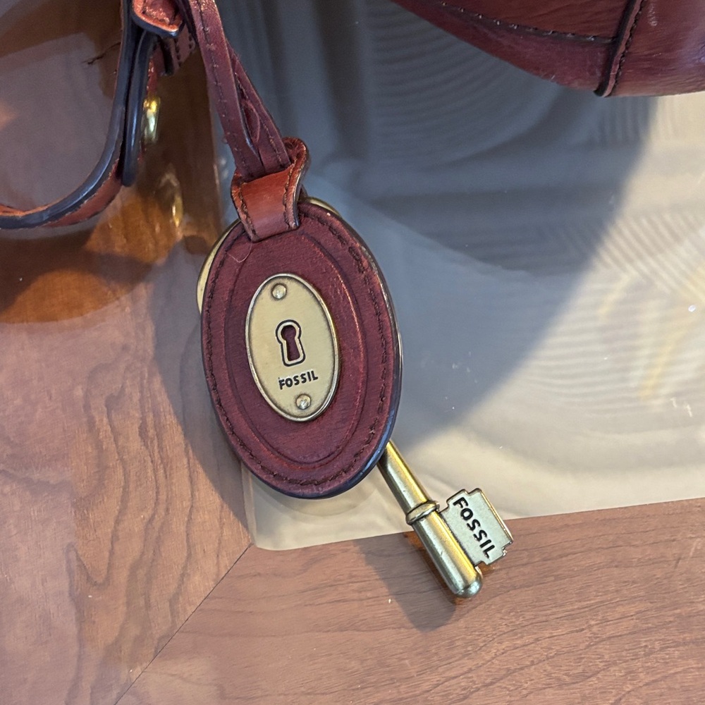 Fossil Vintage Brown Leather Crossbody Saddle Bag - Picture 12 of 14